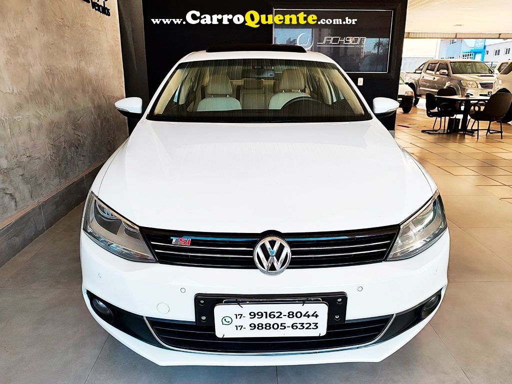 VOLKSWAGEN JETTA 2.0 TSI HIGHLINE 211CV - Loja