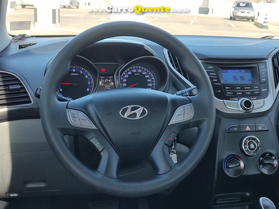 HYUNDAI HB20S 1.6 COMFORT PLUS 16V - Loja