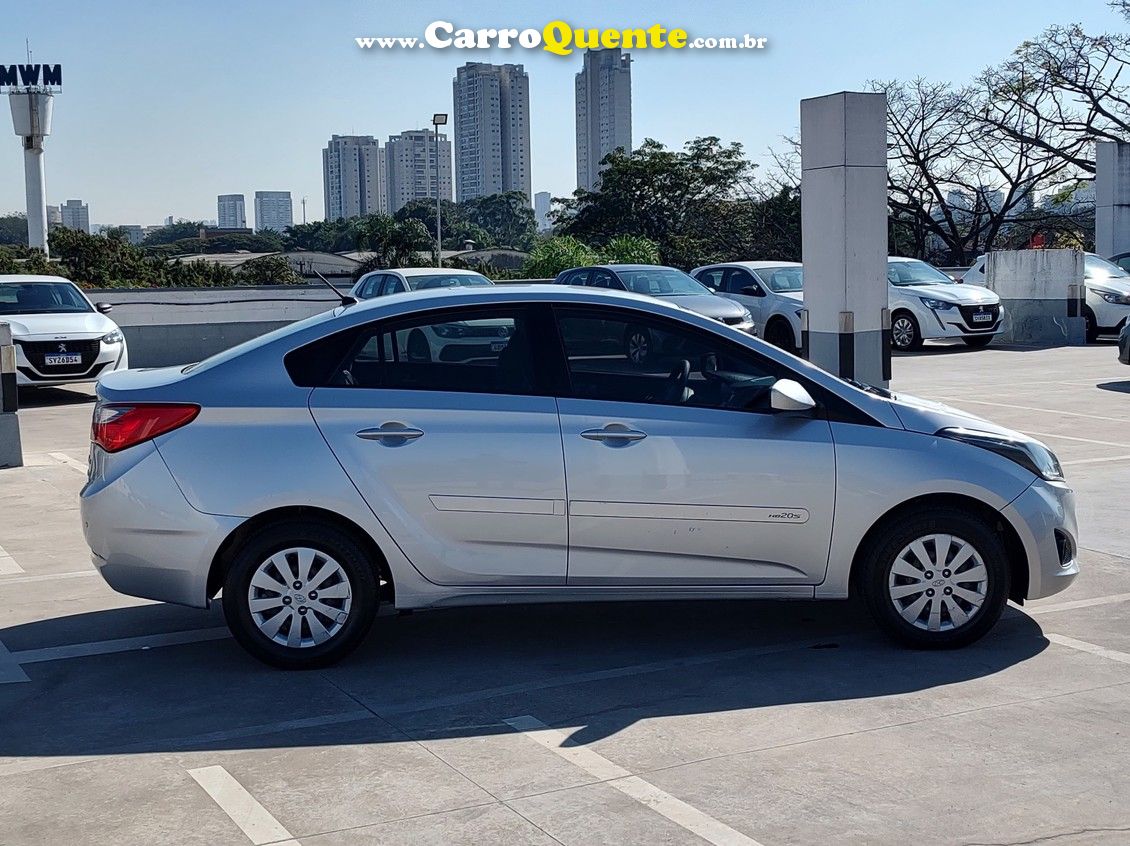 HYUNDAI HB20S 1.6 COMFORT PLUS 16V - Loja