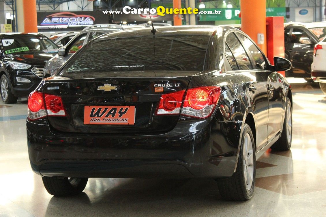 CHEVROLET CRUZE 1.8 LT 16V SEDAN - Loja