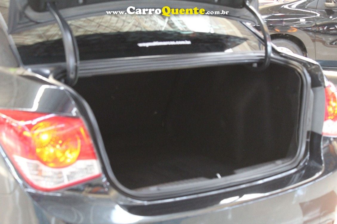 CHEVROLET CRUZE 1.8 LT 16V SEDAN - Loja