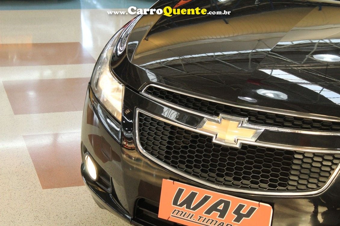 CHEVROLET CRUZE 1.8 LT 16V SEDAN - Loja