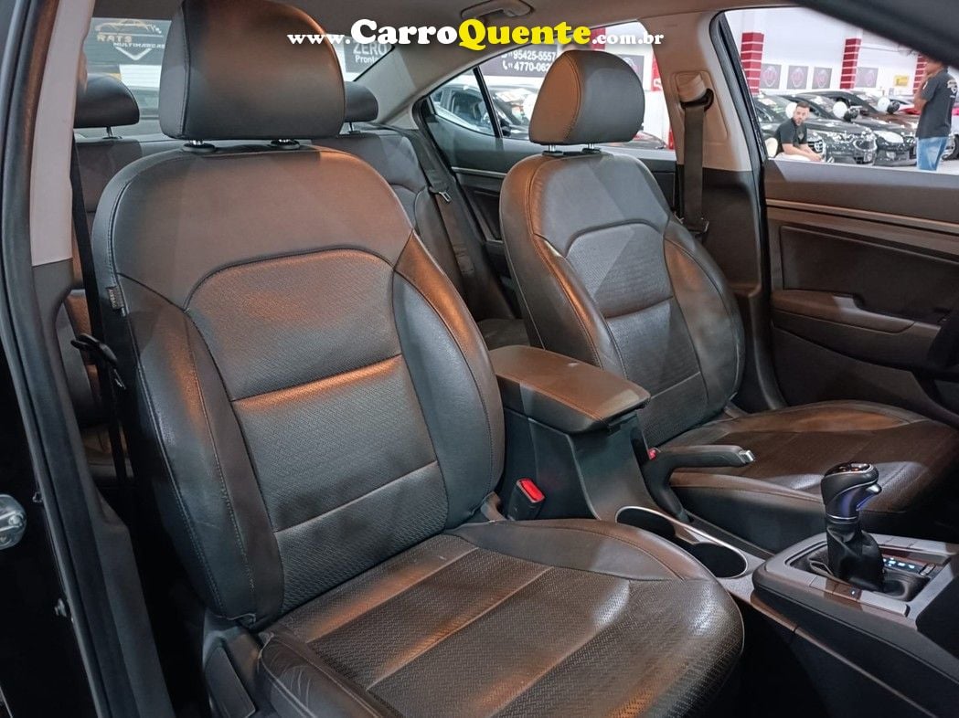 HYUNDAI ELANTRA 2.0 16V - Loja