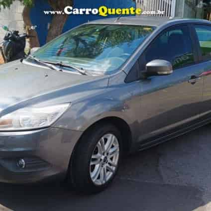 FORD   FOCUS 2.0 16VSESE PLUS FLEX 5P AUT.   CINZA 2012 2.0 FLEX