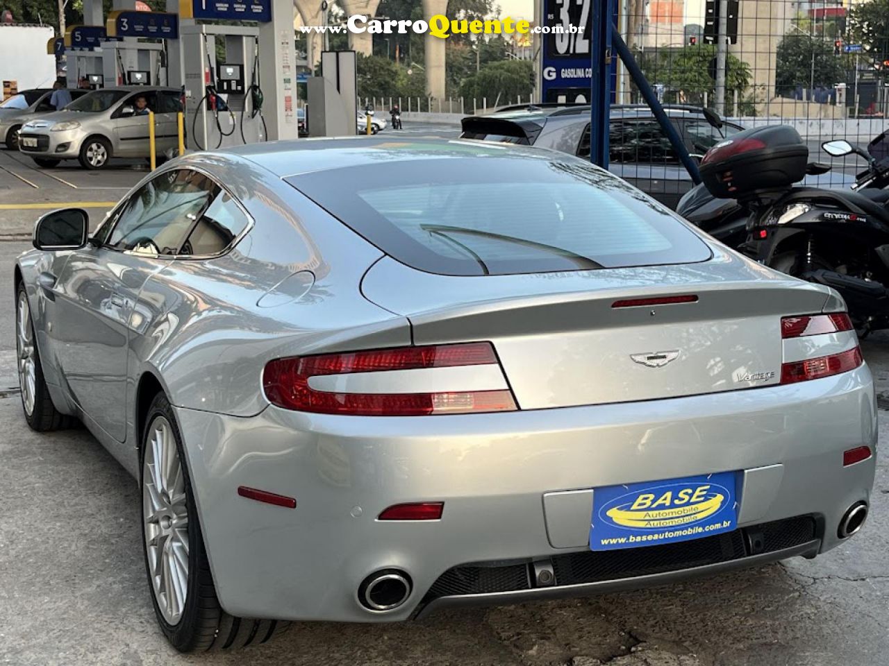 ASTON MARTIN   VANTAGE COUPE 4.7 V8 425CV   PRATA 2010 4.7 GASOLINA - Loja