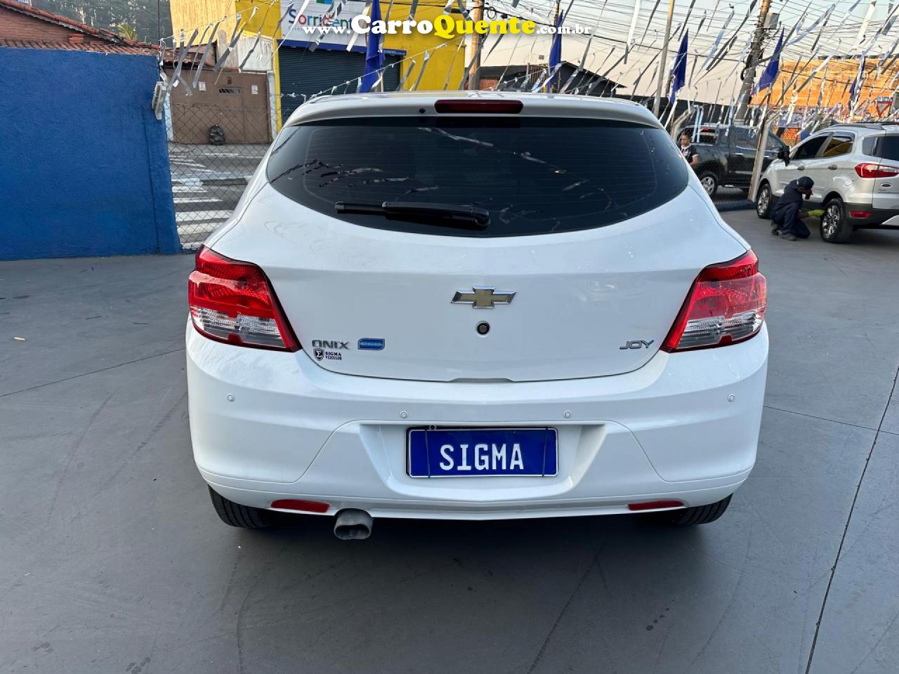 CHEVROLET   ONIX HATCH JOY 1.0 8V FLEX 5P MEC.   BRANCO 2018 1.0 FLEX - Loja