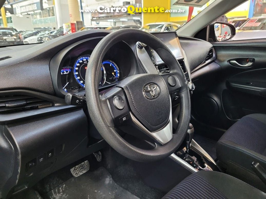 TOYOTA YARIS 1.5 16V SEDAN XL AUTOMATICO + MULTIMIDIA - Loja