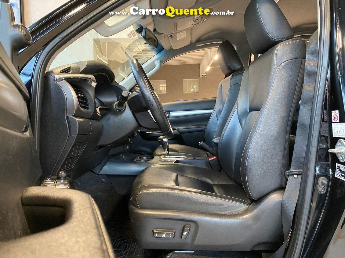 TOYOTA HILUX 2.8 SRX 4X4 CD 16V - Loja