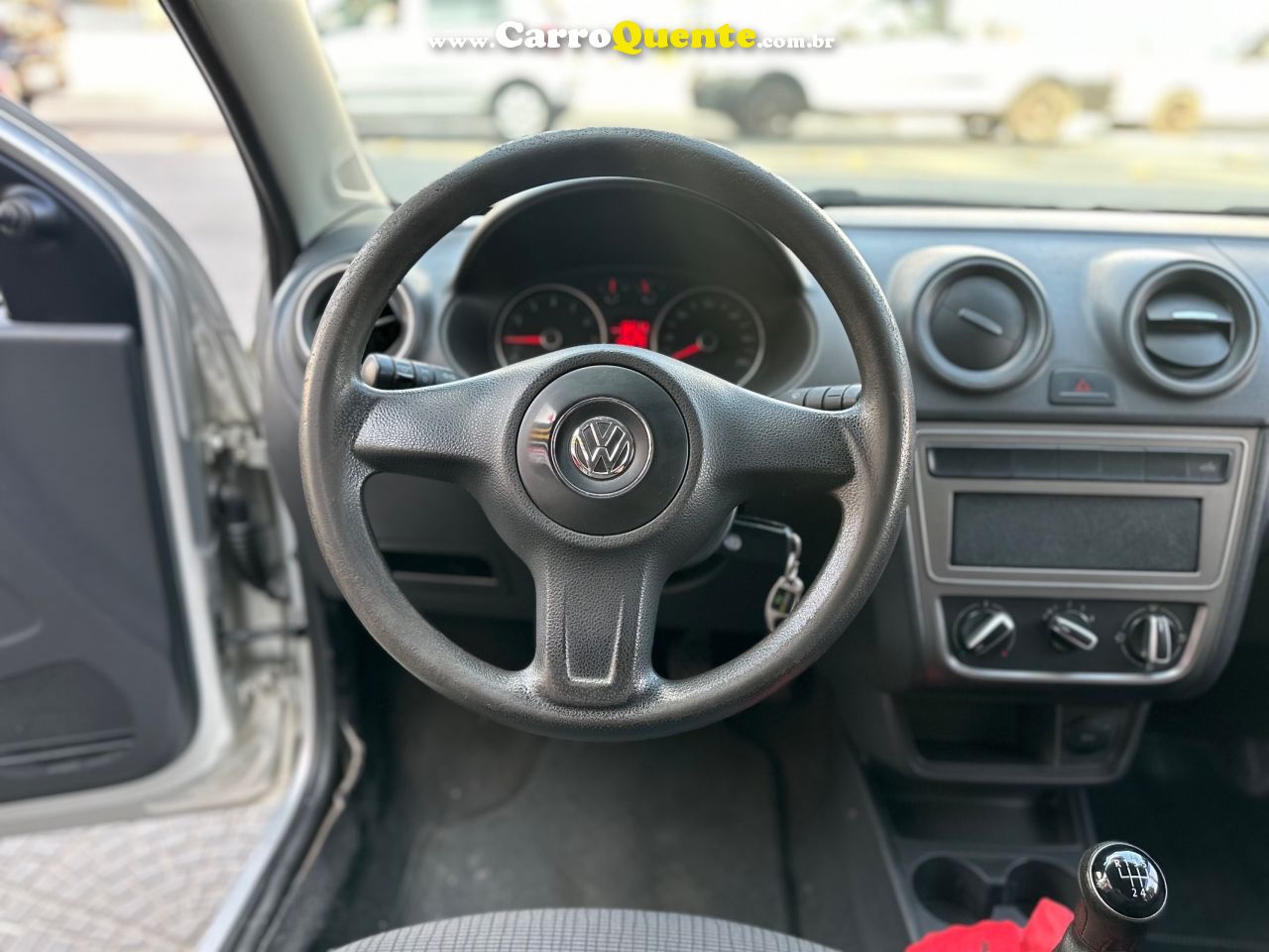 VOLKSWAGEN SAVEIRO 1.6 MI CE 8V G.VI 2014 - Loja