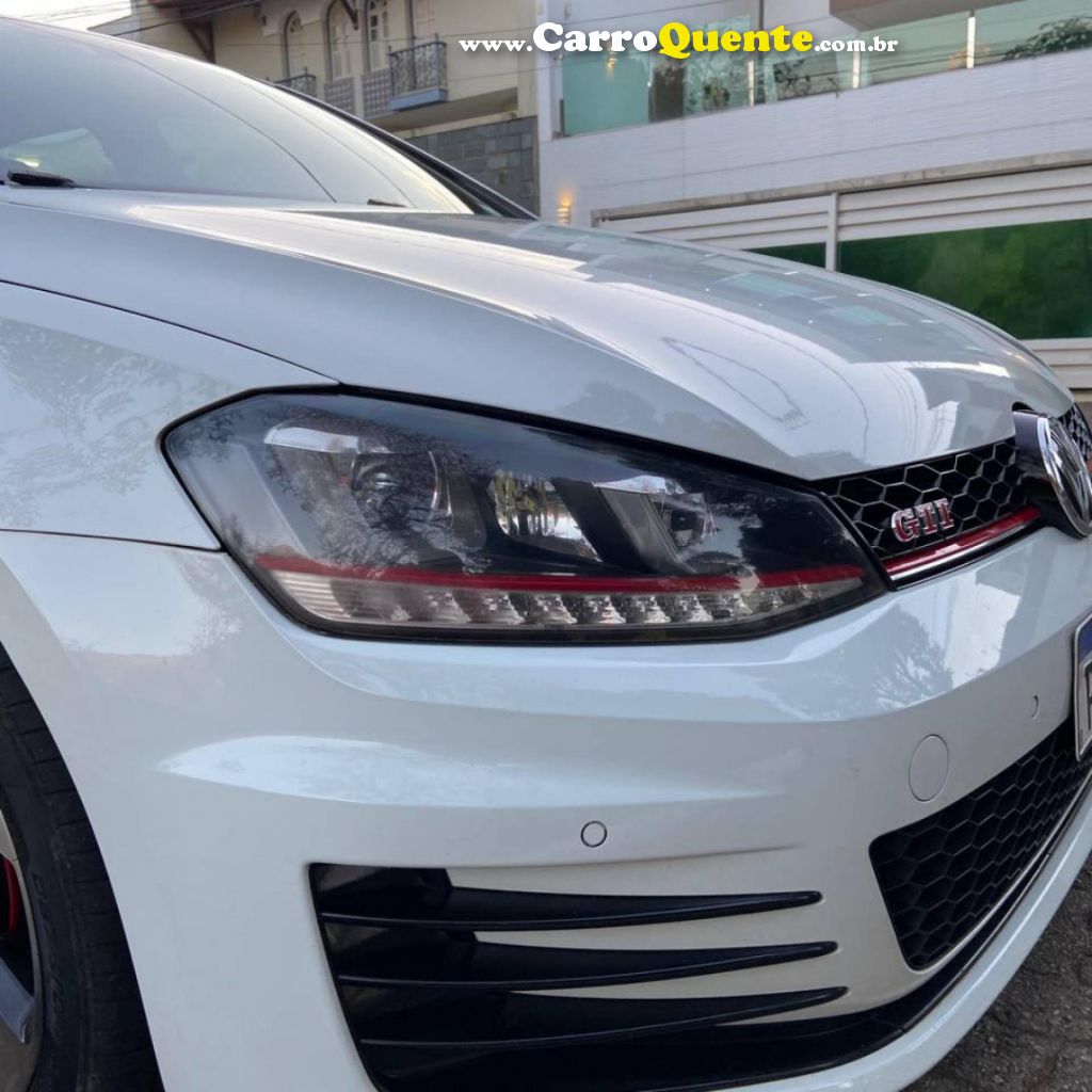 VOLKSWAGEN   GOLF GTI 2.0 TSI 220CV AUT.   BRANCO 2015 2.0 GASOLINA - Loja