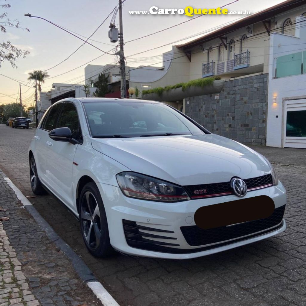 VOLKSWAGEN   GOLF GTI 2.0 TSI 220CV AUT.   BRANCO 2015 2.0 GASOLINA - Loja