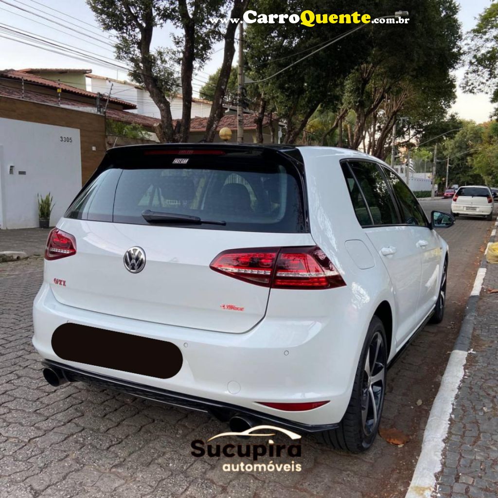 VOLKSWAGEN   GOLF GTI 2.0 TSI 220CV AUT.   BRANCO 2015 2.0 GASOLINA - Loja