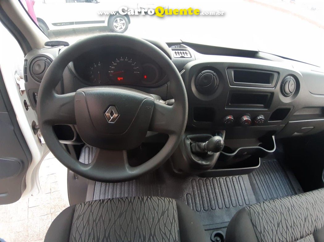 RENAULT MASTER 2.3 DCI FURGAO L1H1 2020 - Loja