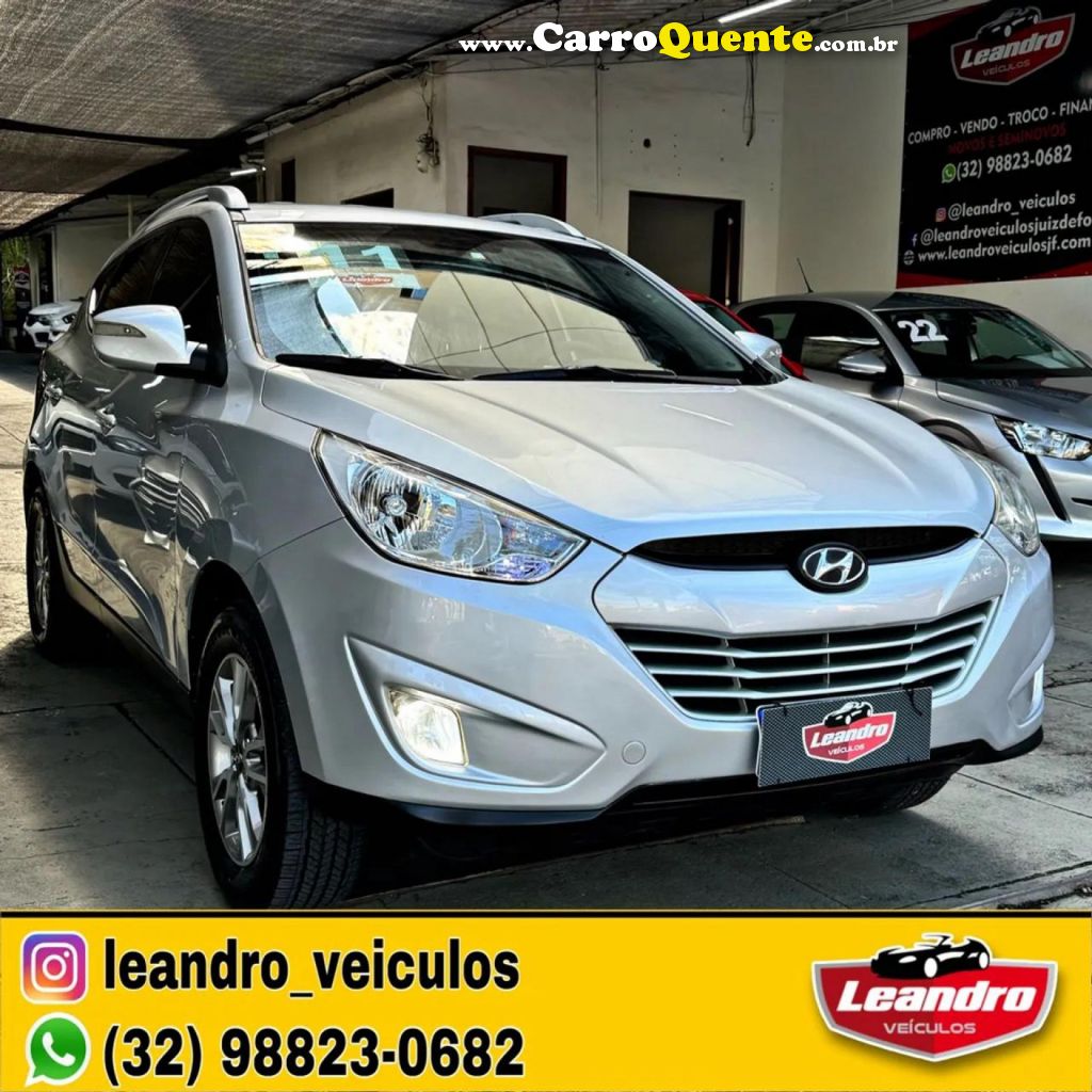 HYUNDAI   IX35 2.0 16V 170CV 2WD4WD MEC.   PRATA 2011 2.0 GASOLINA - Loja