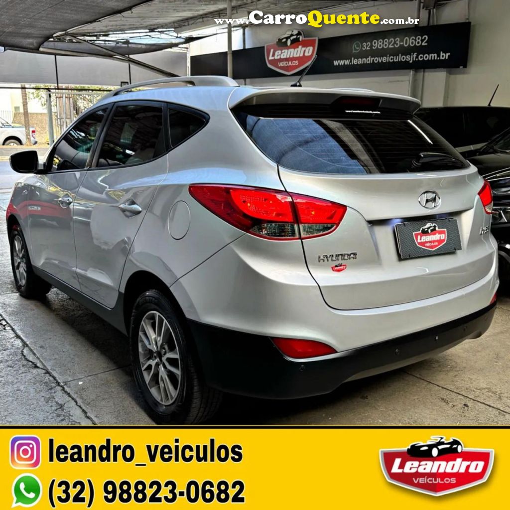 HYUNDAI   IX35 2.0 16V 170CV 2WD4WD MEC.   PRATA 2011 2.0 GASOLINA - Loja