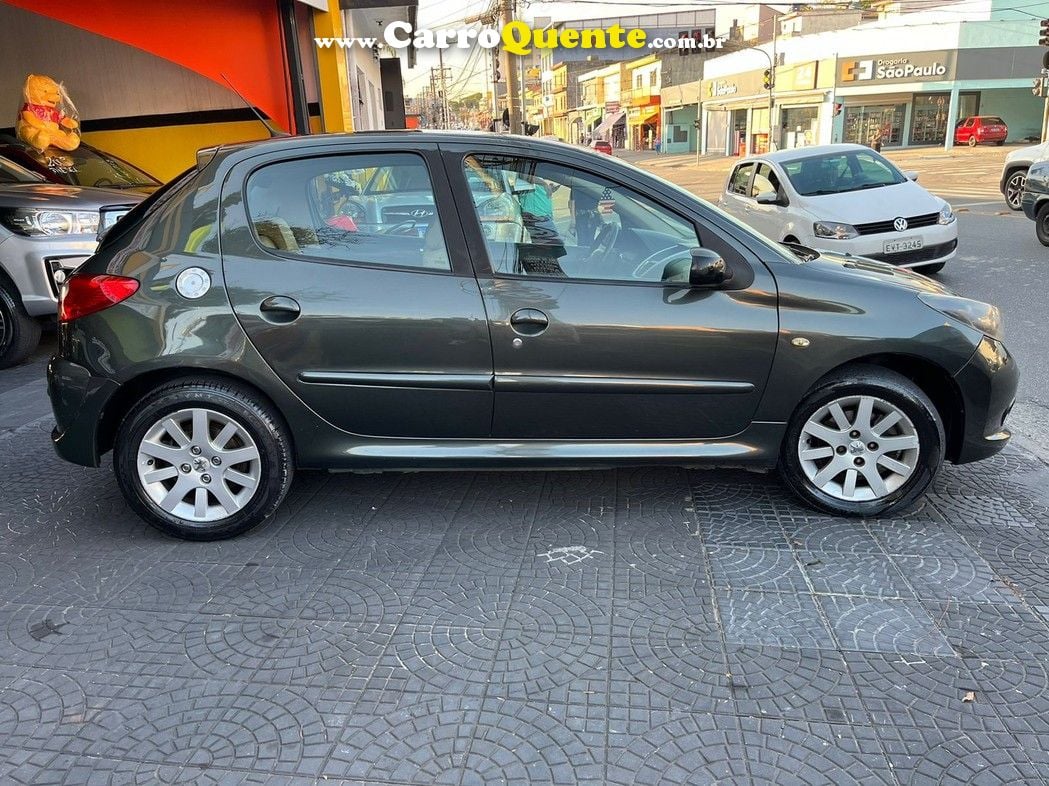 PEUGEOT 207 1.6 XS 16V 2010 - Loja