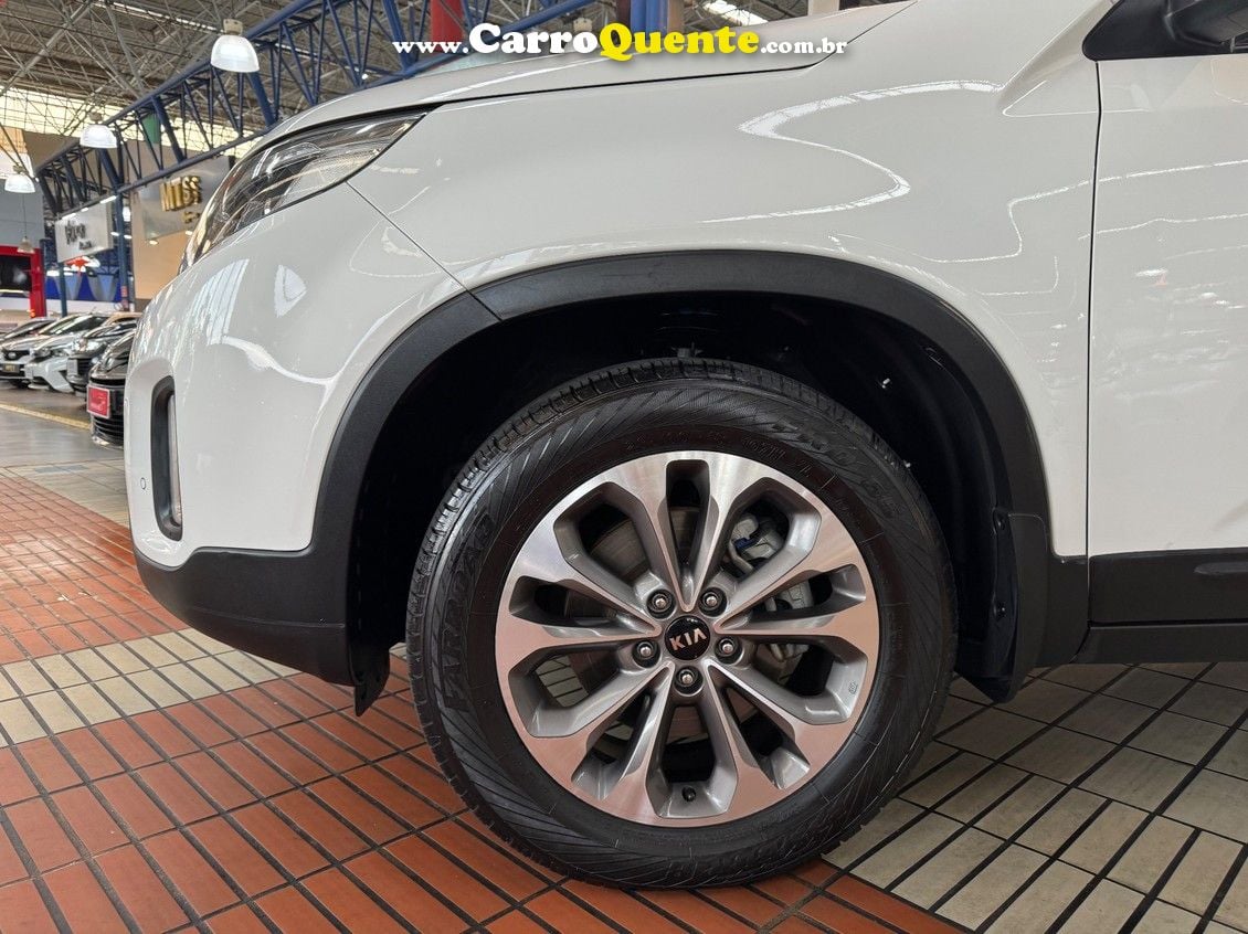 KIA SORENTO 2.4 EX 4X2 16V - Loja