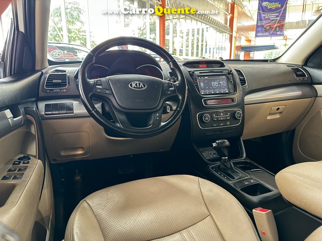 KIA SORENTO 2.4 S.263 4X2 16V - Loja