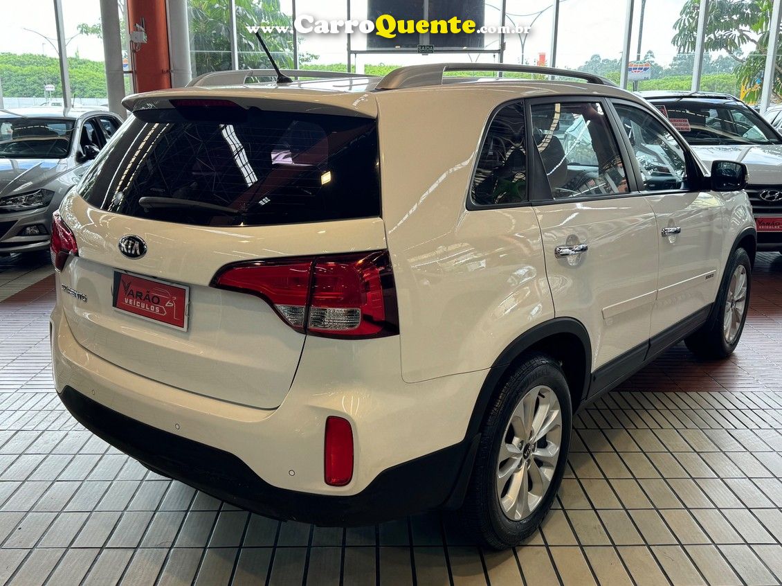 KIA SORENTO 2.4 S.263 4X2 16V - Loja