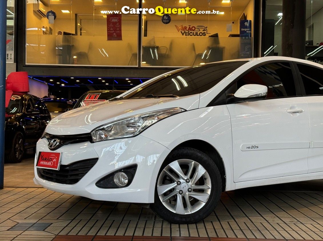 HYUNDAI HB20S 1.6 PREMIUM 16V - Loja