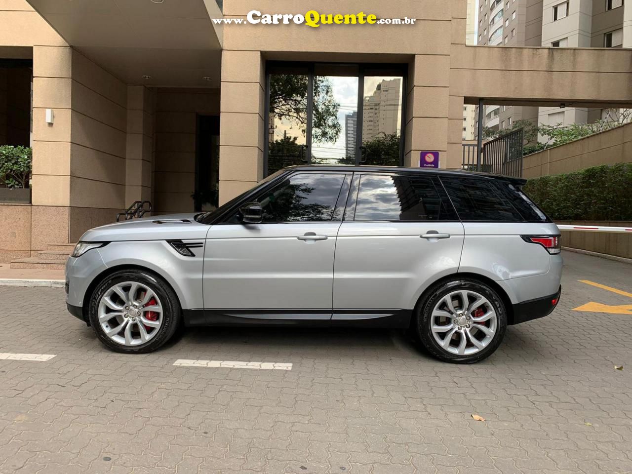 LAND ROVER   5.0 HSE AUTOBIOGRAPHY DYNAMIC    PRATA 2014 5.0 GASOLINA - Loja