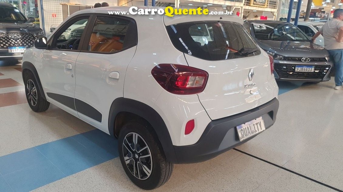 RENAULT KWID 1.0 12V SCE INTENSE - Loja