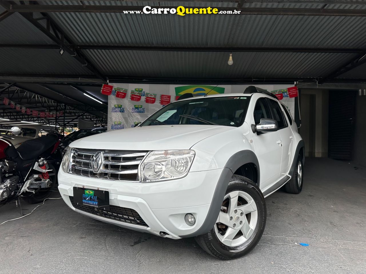 RENAULT DUSTER - Loja