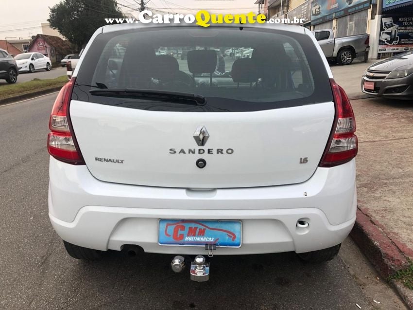 Renault Sandero PRIVILÉGE - Loja