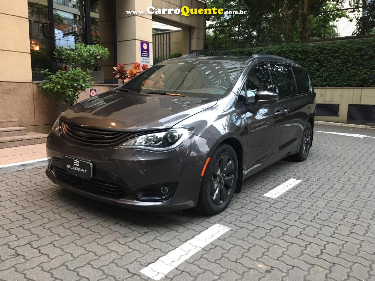 CHRYSLER   3.6 V6 E-HYBRID LIMITED SI-EVT   CINZA 2019 3.6 GASOLINA E ELÉTRICO - Loja