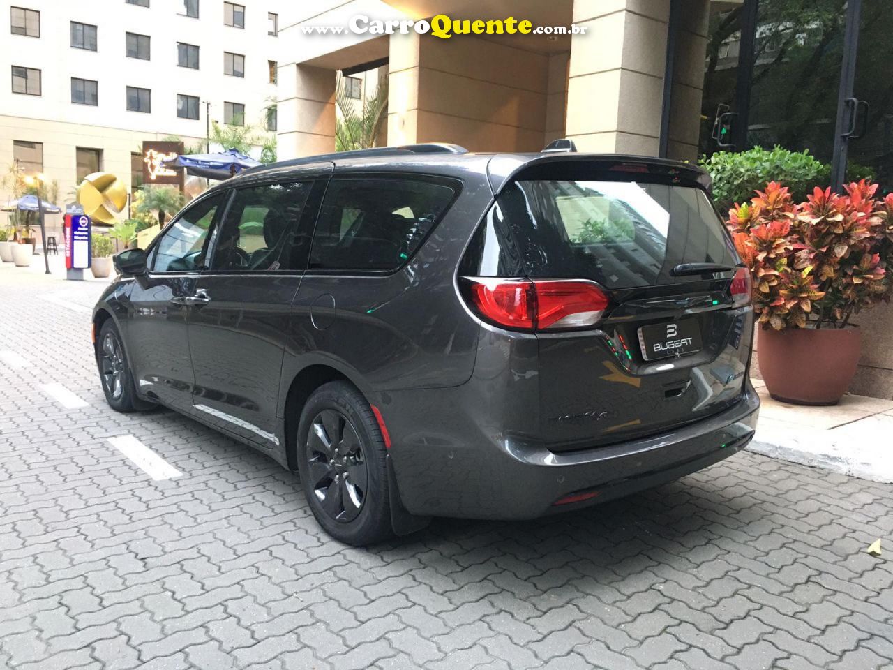 CHRYSLER   3.6 V6 E-HYBRID LIMITED SI-EVT   CINZA 2019 3.6 GASOLINA E ELÉTRICO - Loja