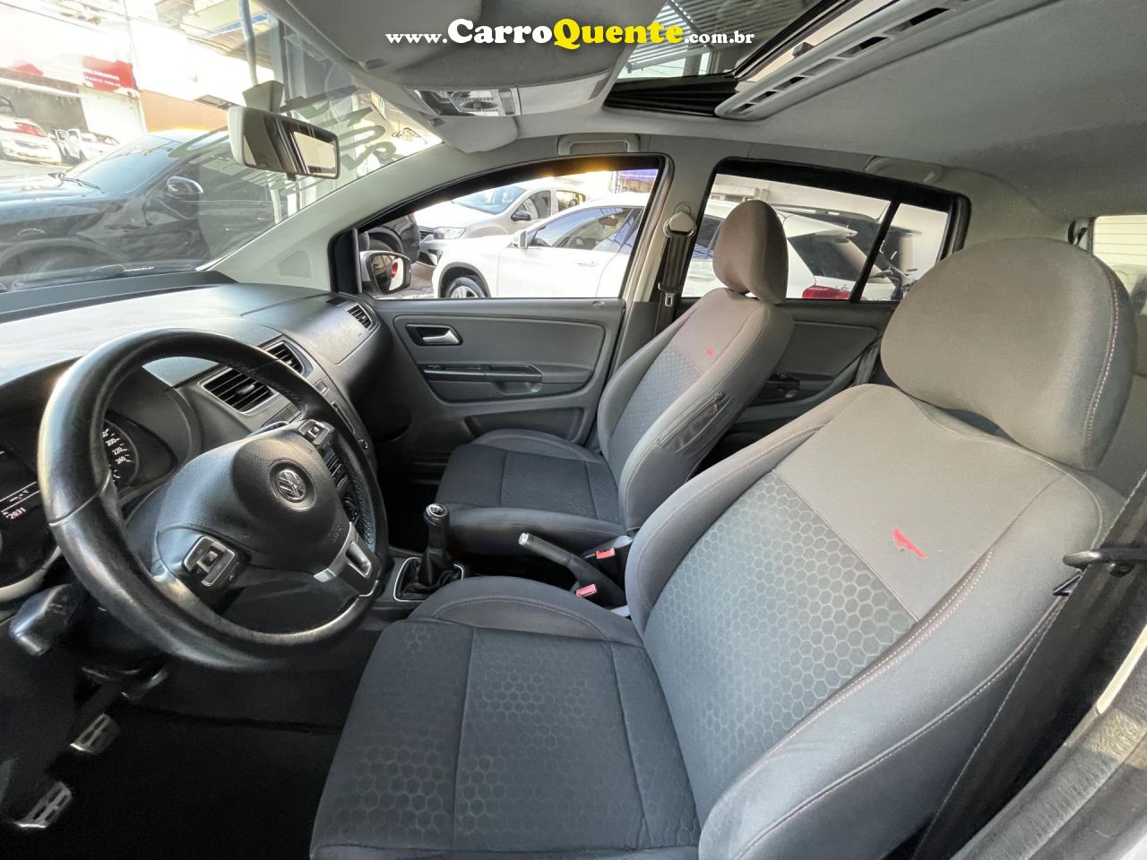 VOLKSWAGEN   CROSSFOX 1.6 MI TOTAL FLEX 8V 5P   PRATA 2014 1.6 FLEX - Loja