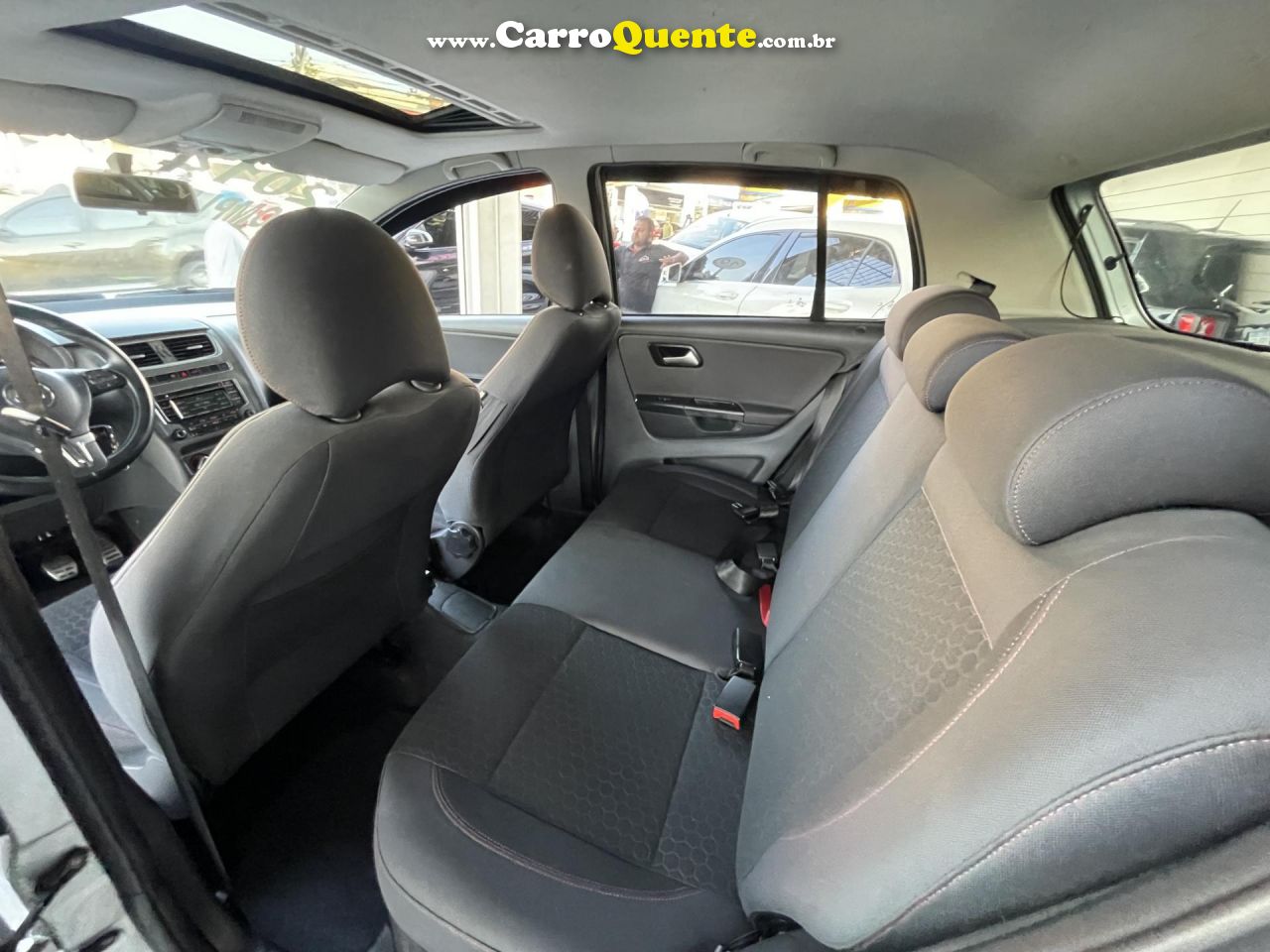 VOLKSWAGEN   CROSSFOX 1.6 MI TOTAL FLEX 8V 5P   PRATA 2014 1.6 FLEX - Loja