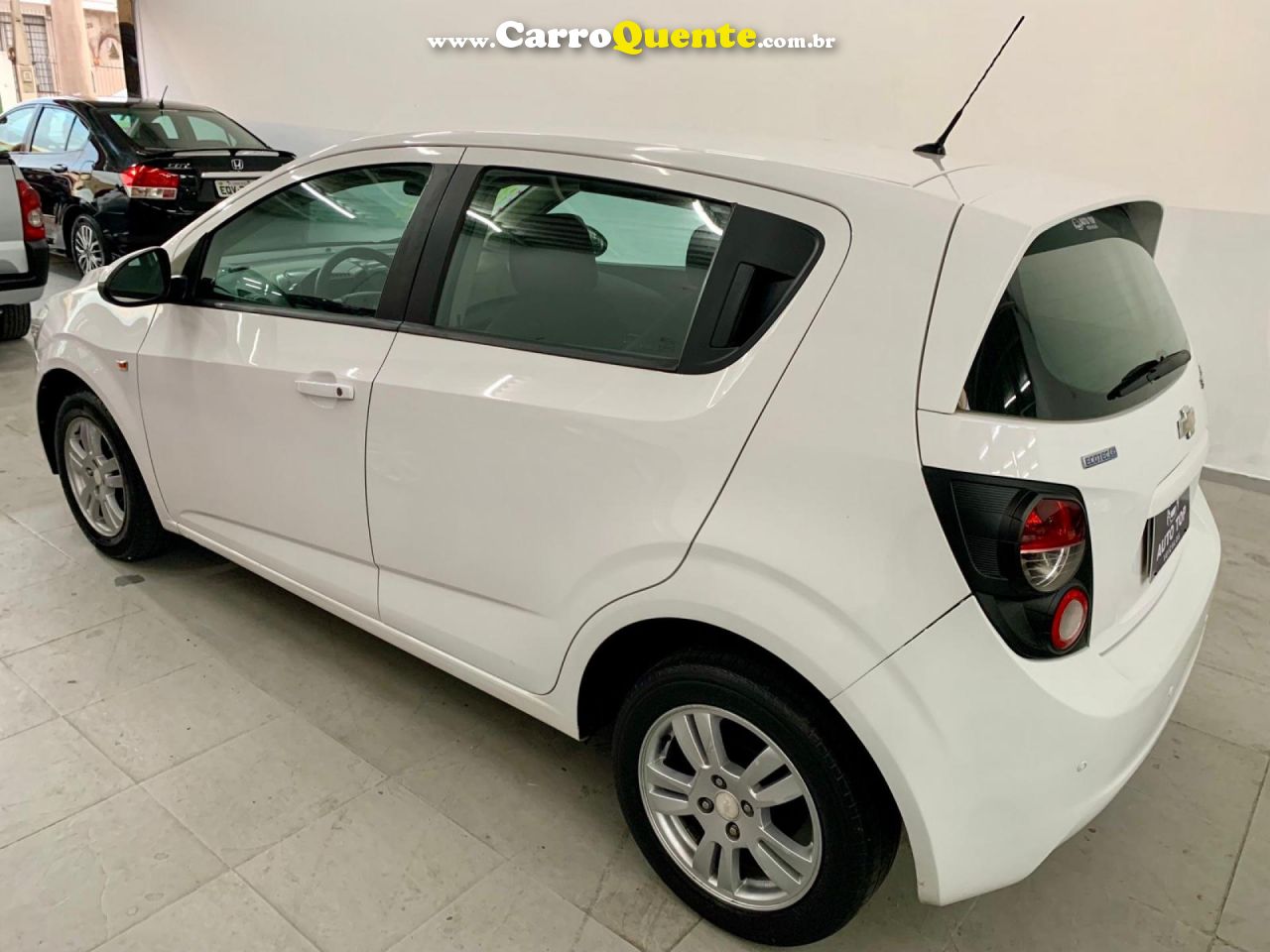 CHEVROLET   SONIC HB LT 1.6 16V FLEXPOWER 5P AUT.   BRANCO 2013 1.6 FLEX - Loja