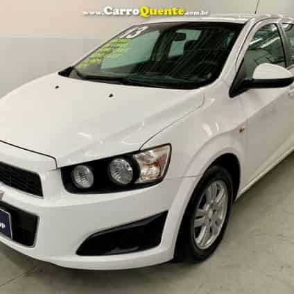 CHEVROLET   SONIC HB LT 1.6 16V FLEXPOWER 5P AUT.   BRANCO 2013 1.6 FLEX