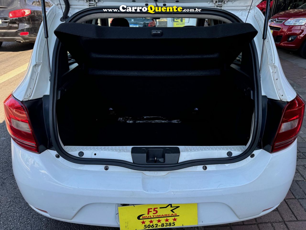 RENAULT   SANDERO AUTHENTIQUE FLEX 1.0 12V 5P   BRANCO 2019 1.0 FLEX - Loja