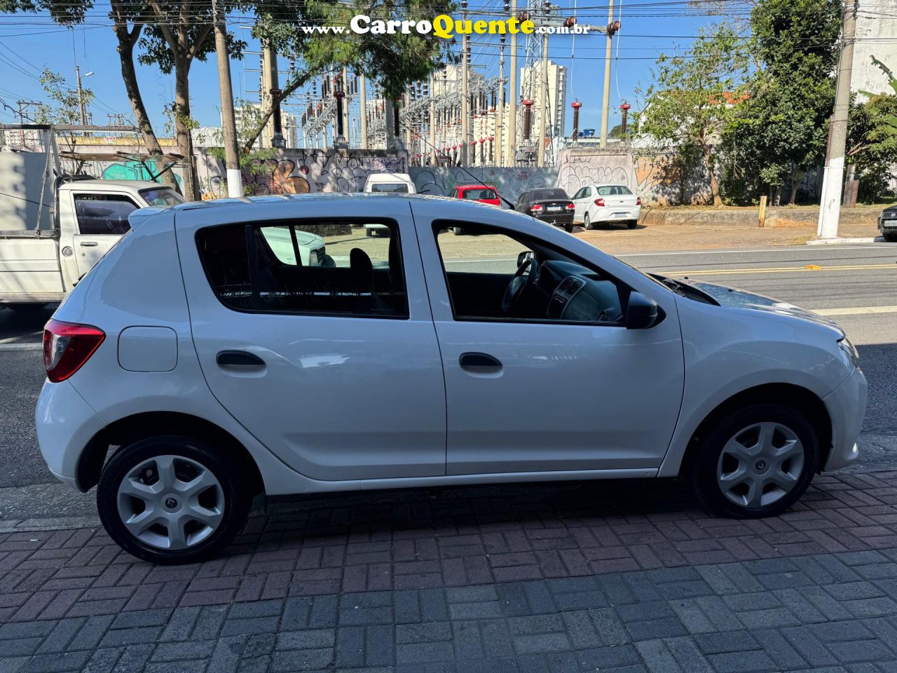 RENAULT   SANDERO AUTHENTIQUE FLEX 1.0 12V 5P   BRANCO 2019 1.0 FLEX - Loja