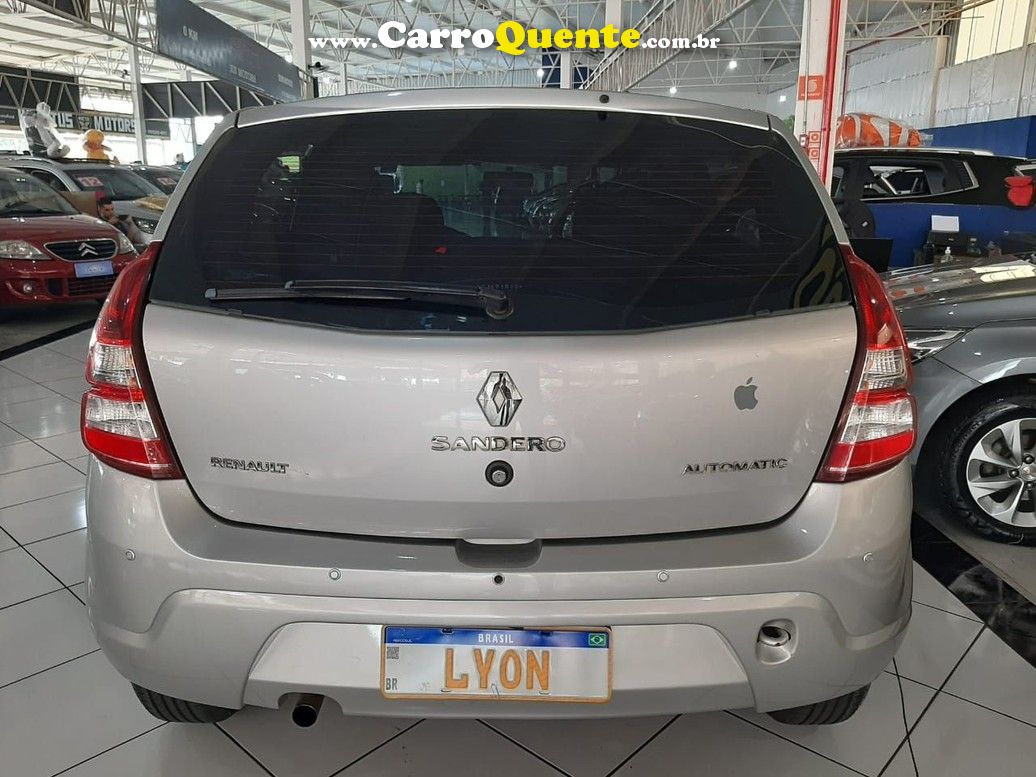 RENAULT SANDERO 1.6 PRIVILEGE 16V - Loja