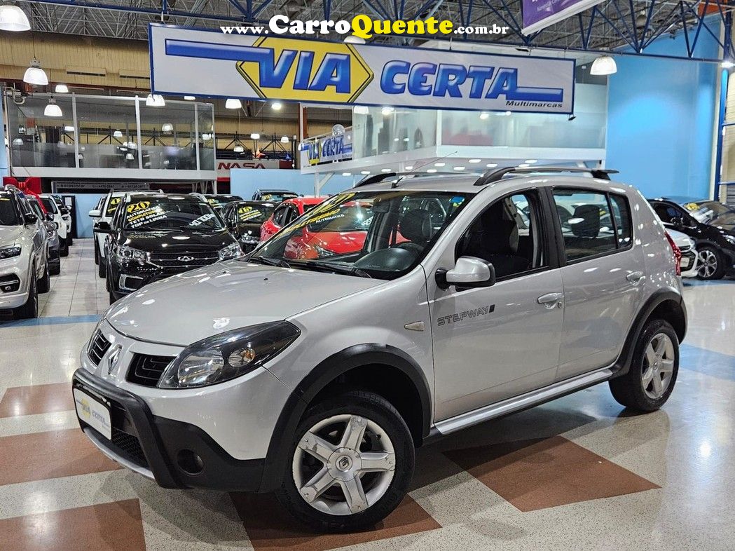 RENAULT SANDERO 1.6 STEPWAY FLEX - Loja