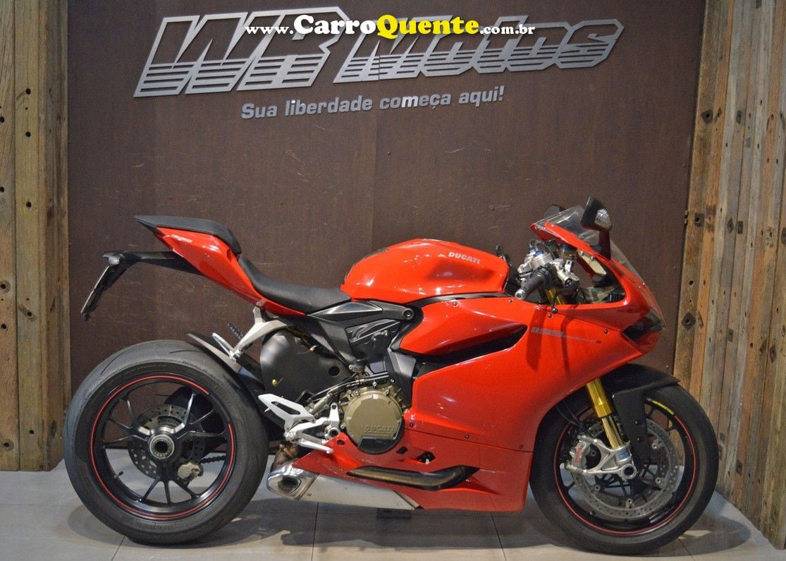 DUCATI SUPERBIKE 1199 PANIGALE ABS - Loja