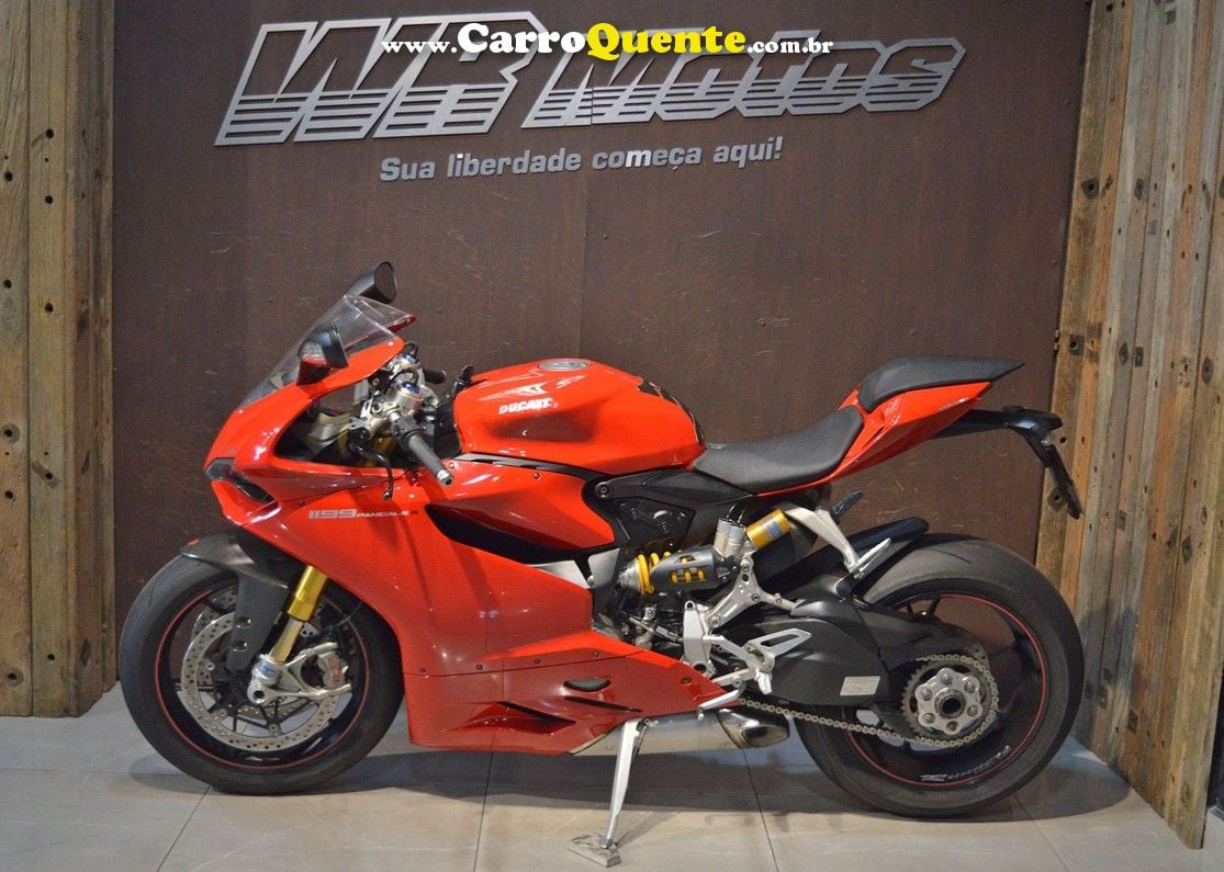 DUCATI SUPERBIKE 1199 PANIGALE ABS - Loja