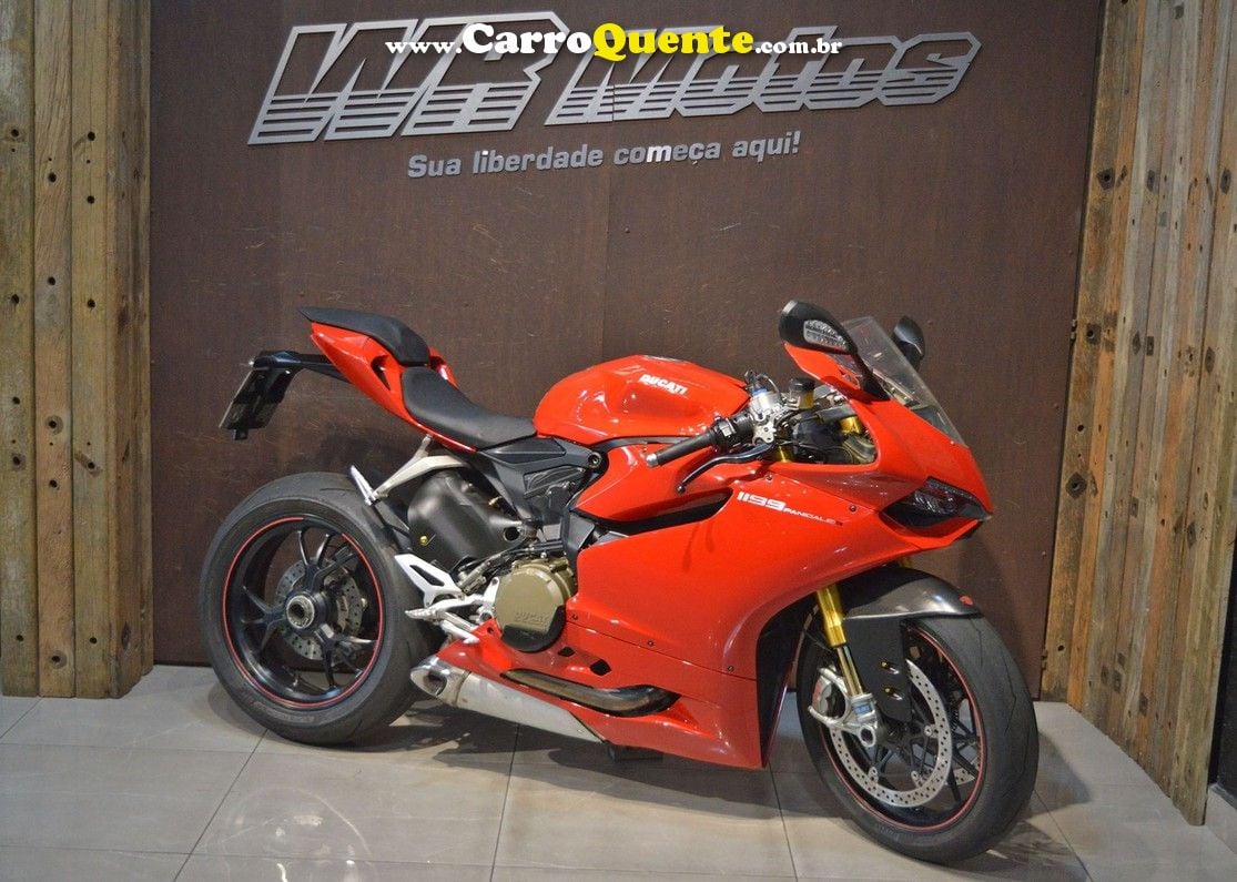 DUCATI SUPERBIKE 1199 PANIGALE ABS - Loja