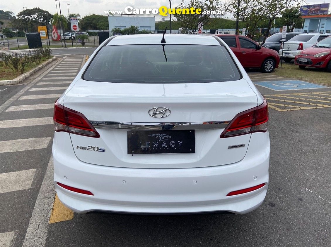 HYUNDAI HB20S 1.6 5 ANOS 16V - Loja