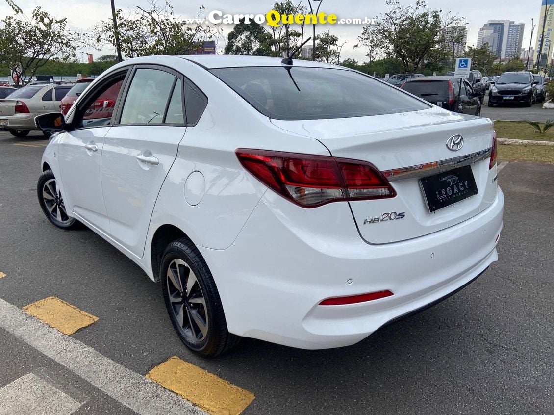 HYUNDAI HB20S 1.6 5 ANOS 16V - Loja