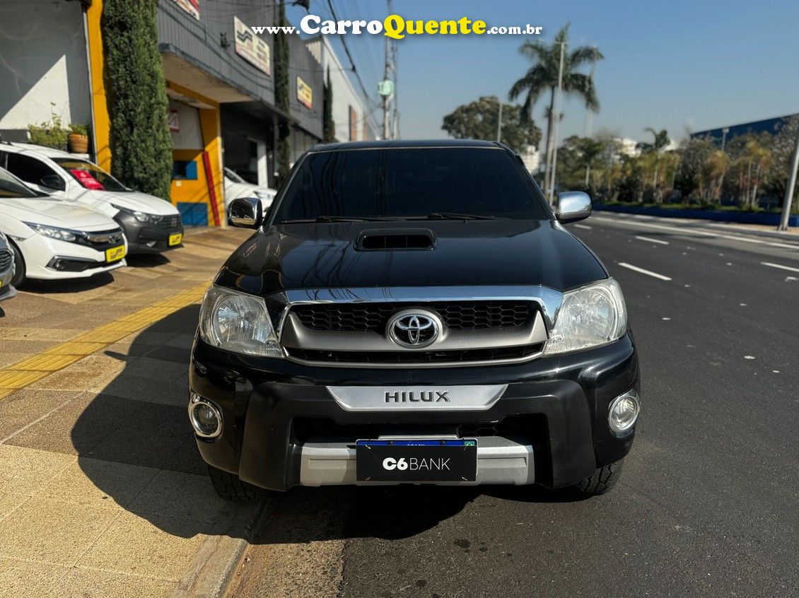 TOYOTA HILUX 3.0 SRV 4X4 CD 16V TURBO INTERCOOLER - Loja