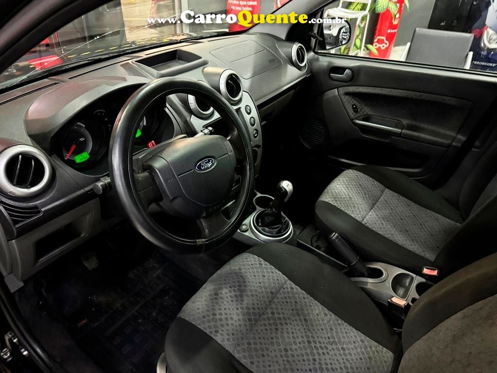 FORD FIESTA 1.0 ROCAM SE 8V - Loja