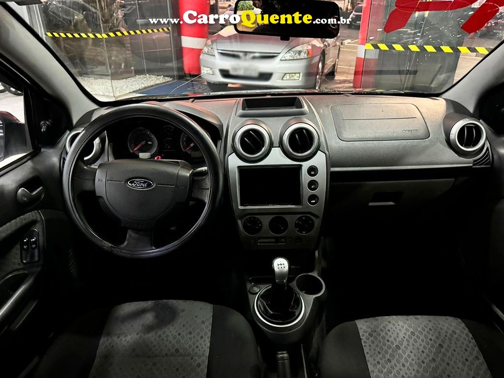 FORD FIESTA 1.0 ROCAM SE 8V - Loja