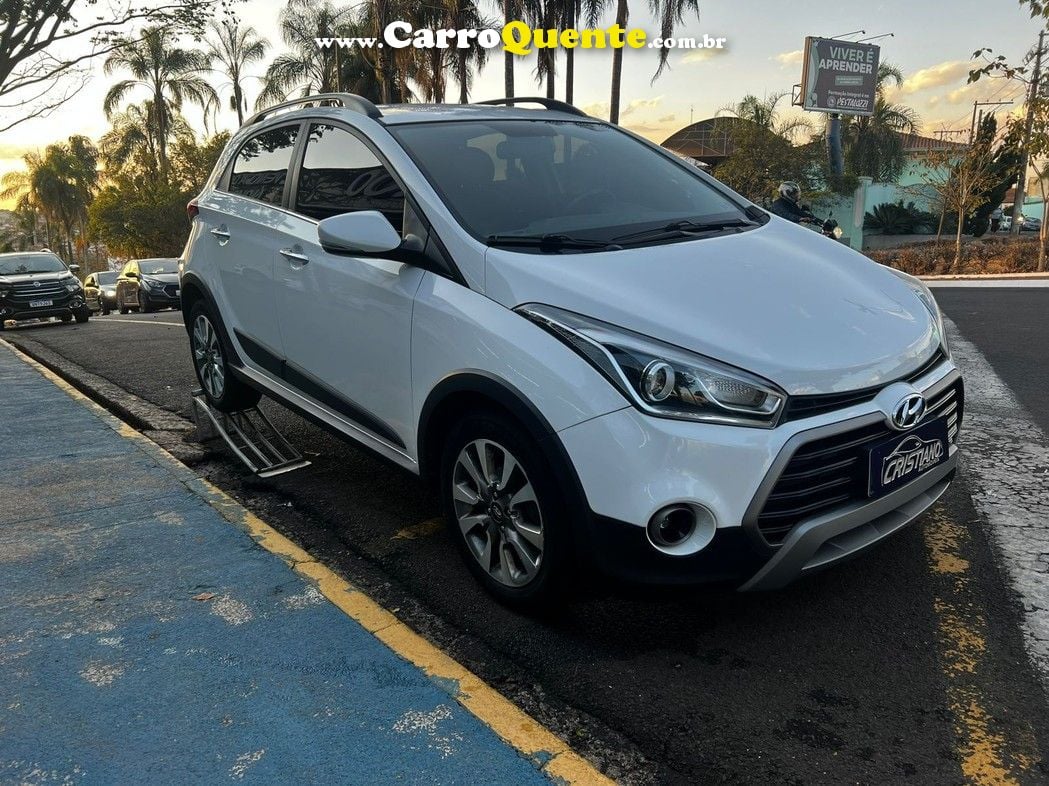 HYUNDAI HB20X 1.6 16V PREMIUM - Loja