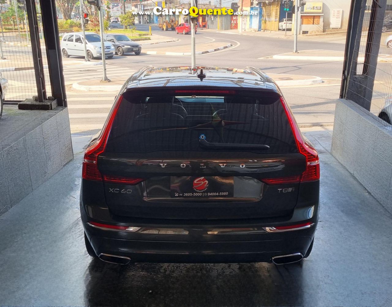 VOLVO   XC 60 T8 INSCRIPT   CINZA 2020 2.0 GASOLINA E ELÉTRICO - Loja