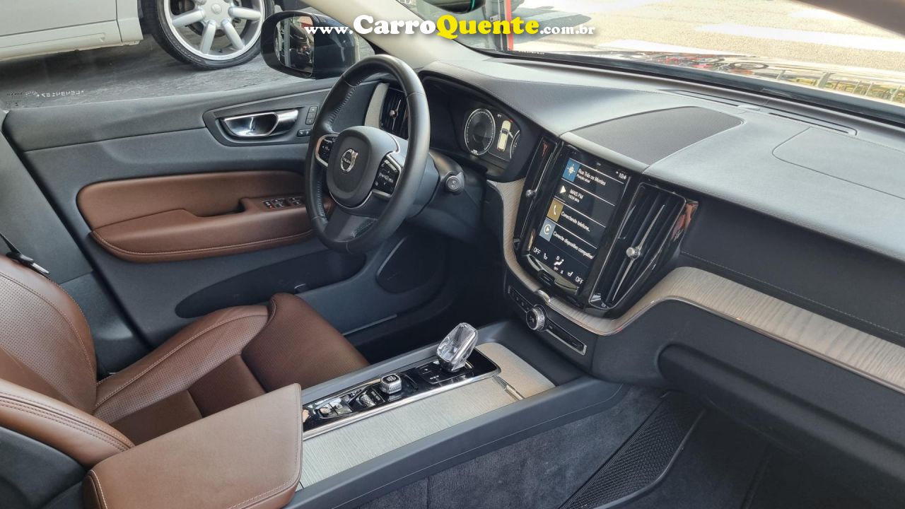 VOLVO   XC 60 T8 INSCRIPT   CINZA 2020 2.0 GASOLINA E ELÉTRICO - Loja