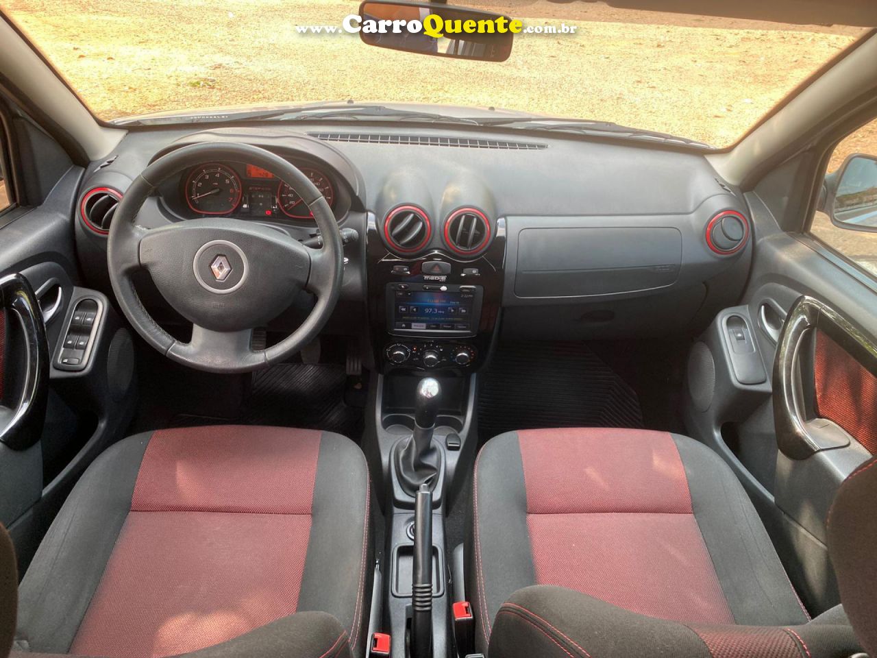 RENAULT   SANDERO STEPWAY HI-POWER 1.6 8V 5P   PRATA 2014 1.6 GASOLINA - Loja